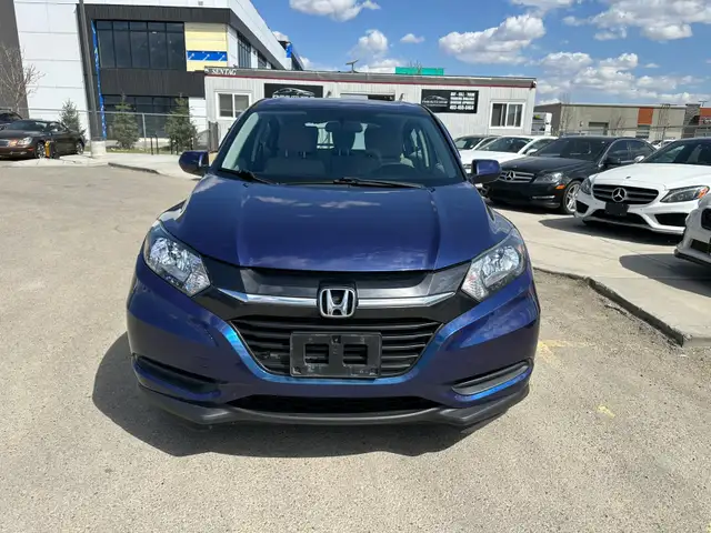 2016 Honda HR-V LX AWD | Backup Camera, Bluetooth - Photo 2