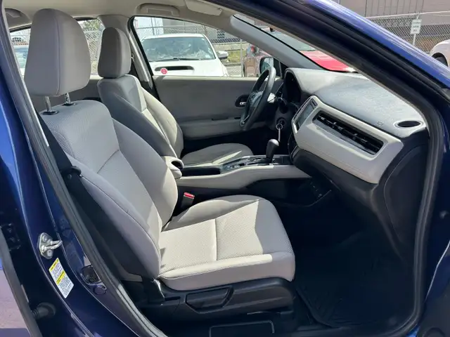 2016 Honda HR-V LX AWD | Backup Camera, Bluetooth - Photo 8