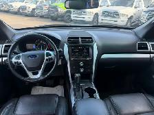 2014 Ford Explorer XLT 4WD / 7 SEATER / LEATHER LOADED - Photo 10