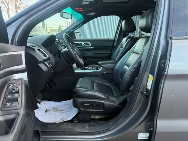2014 Ford Explorer XLT 4WD / 7 SEATER / LEATHER LOADED - Photo 12
