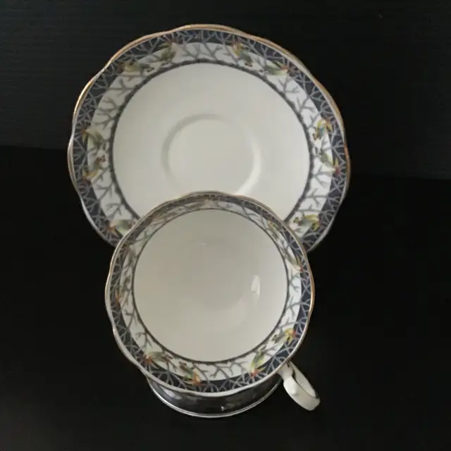 Royal Albert Crown tea cup and saucer $40.00 - Photo 2