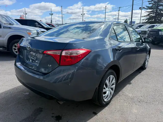 2017 Toyota Corolla - Photo 5