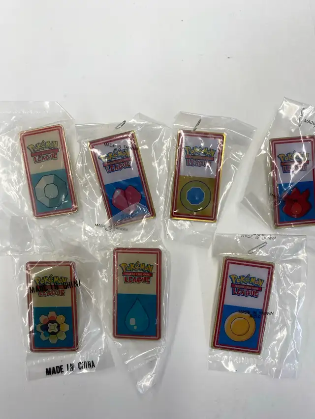 Pokemon League Wizards 2000 pins
