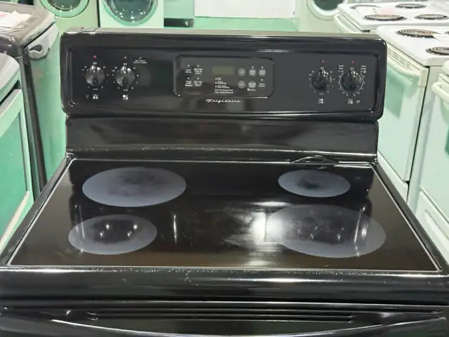 Reconditioned Frigidaire Glass Top Stove (S4223) $378 - Photo 3