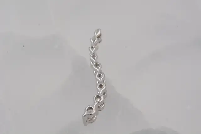 10K .22CT JOURNEY PENDANT - Photo 5