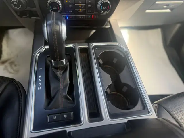2018 Ford F-150 PLATINUM 4X4 - Photo 20
