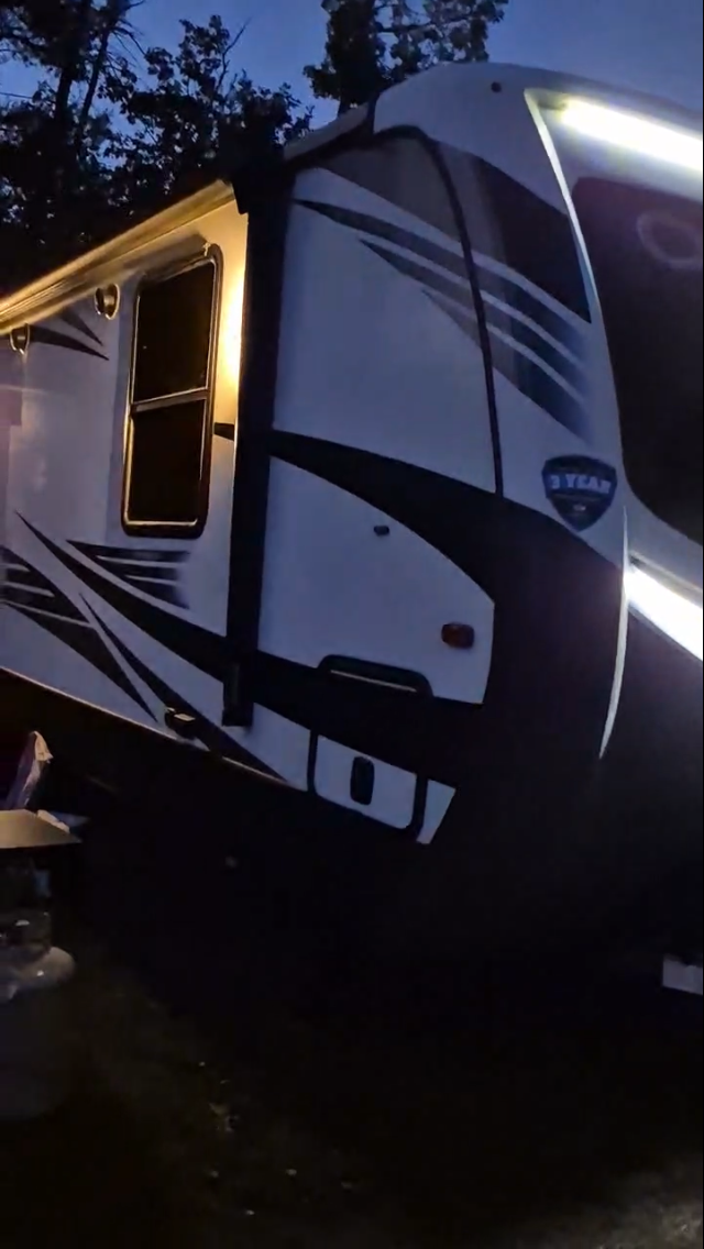 2020 Keystone Outback Trailer - Photo 3