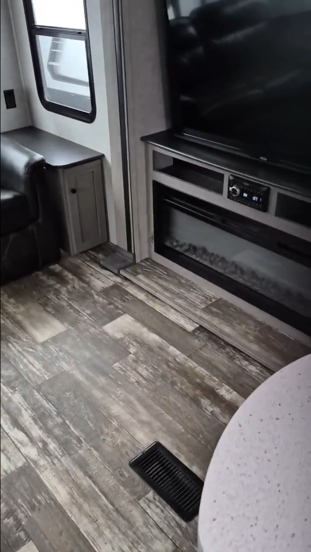 2020 Keystone Outback Trailer - Photo 6