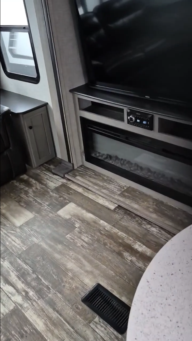 2020 Keystone Outback Trailer - Photo 10