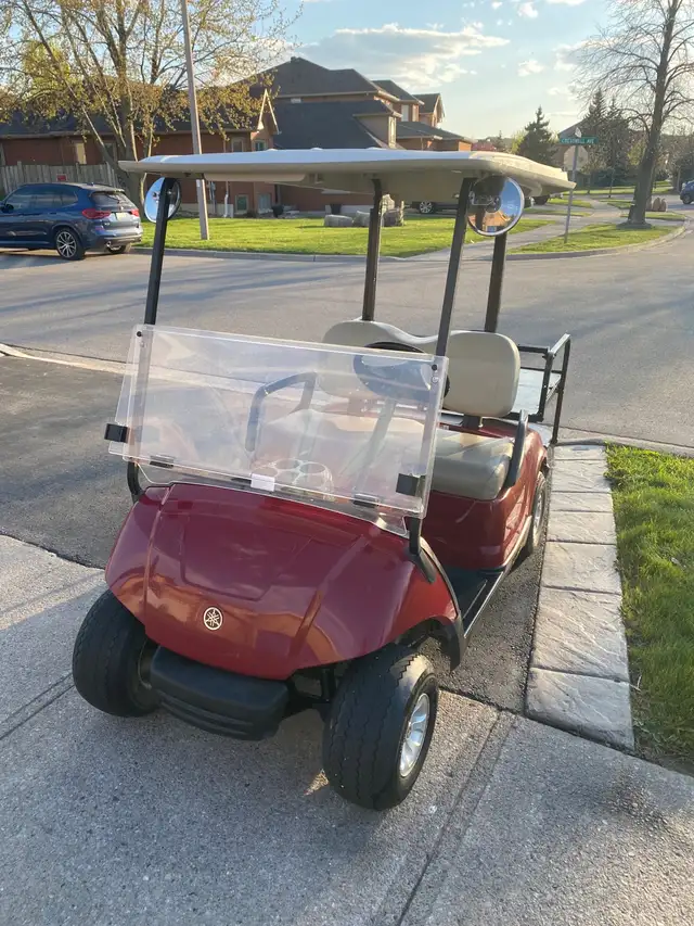 YAMAHA Golf Cart - Photo 2