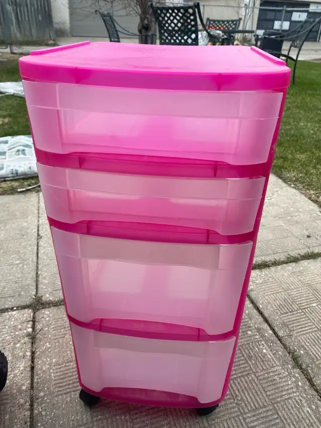 FREE STERILITE ORGANIZER