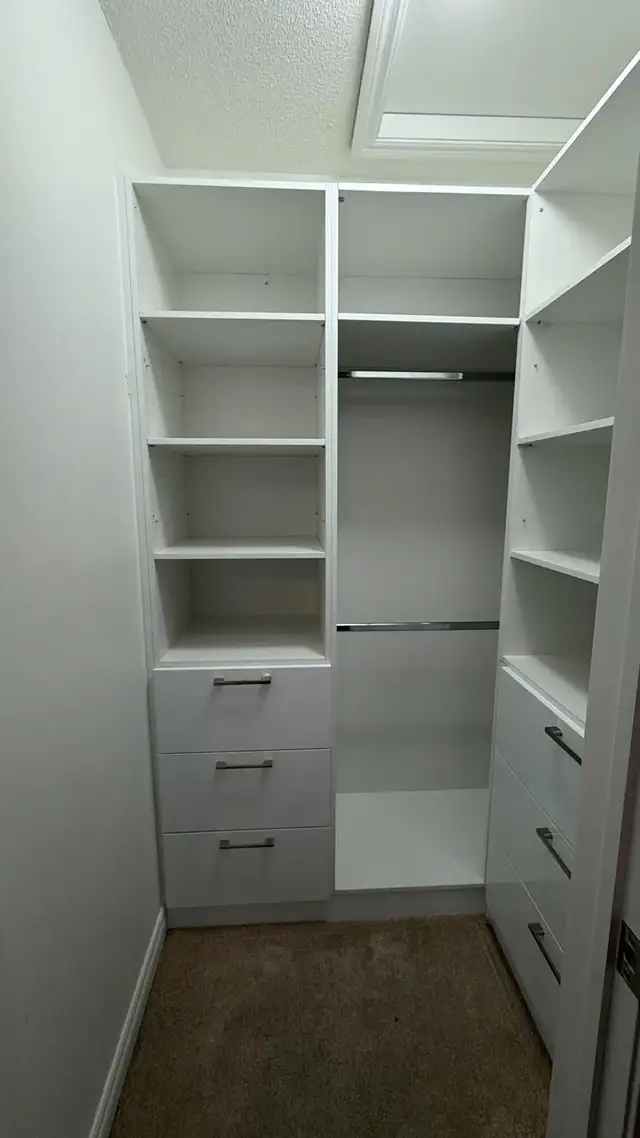 Walkin Closets & Wardrobes