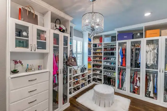 Walkin Closets & Wardrobes - Photo 8