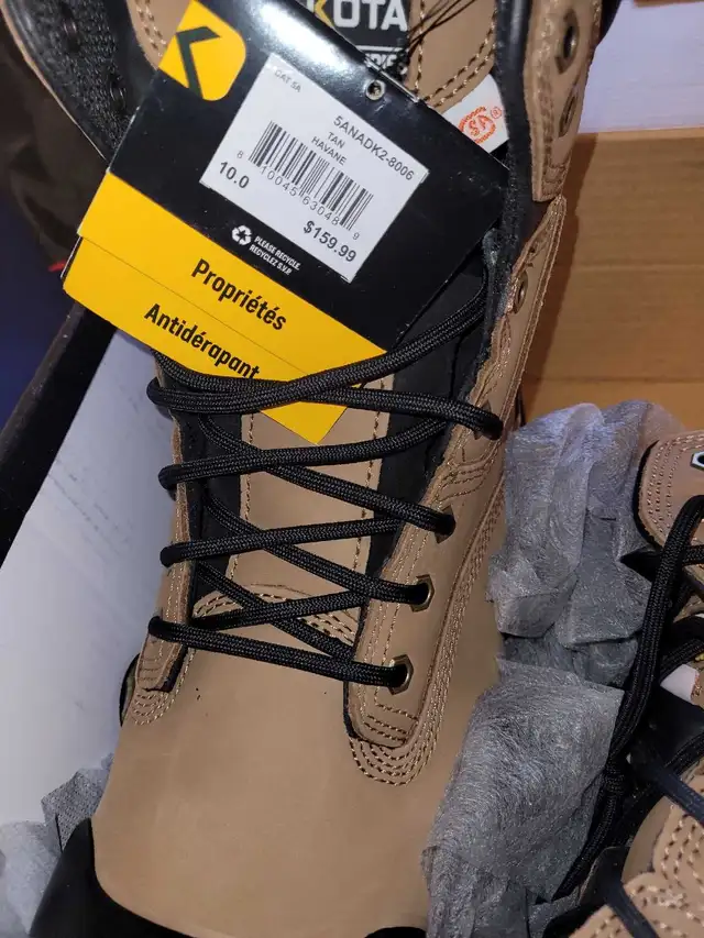 brand new Dakota boots