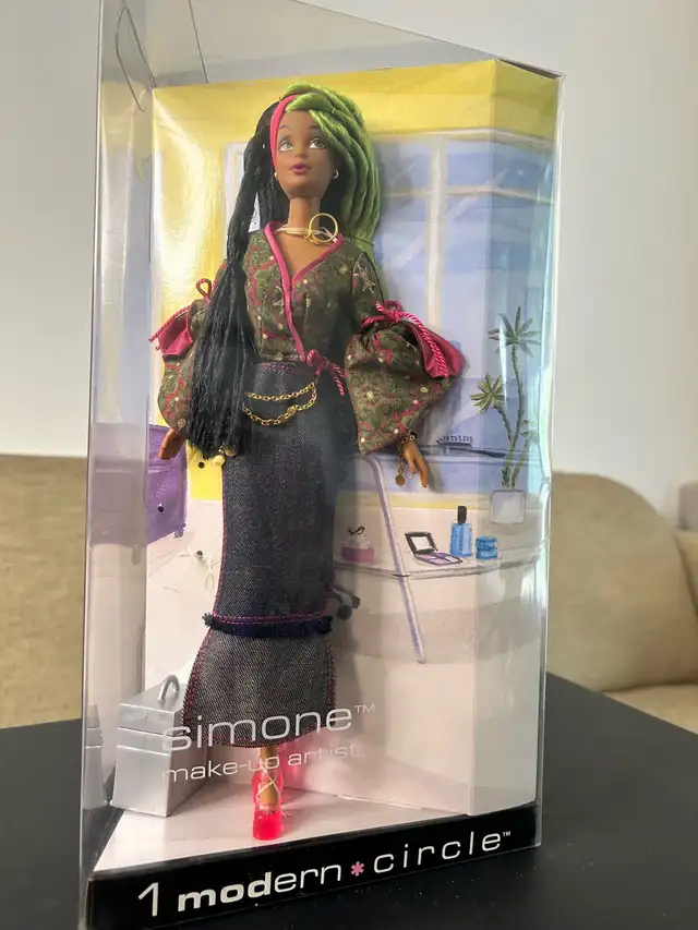 Barbie Simone - Makeup Artist (Rare) - Photo 2