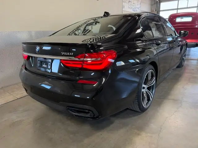 2019 BMW 7 Series 750i xDRIVE  M Sport / AWD / Low K / 1 Local - Photo 3