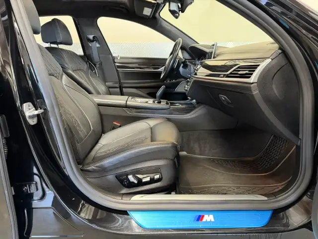 2019 BMW 7 Series 750i xDRIVE  M Sport / AWD / Low K / 1 Local - Photo 5