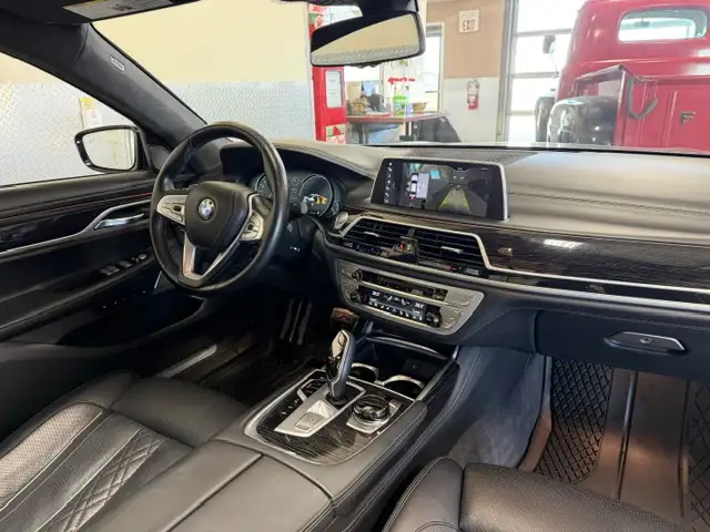 2019 BMW 7 Series 750i xDRIVE  M Sport / AWD / Low K / 1 Local - Photo 8