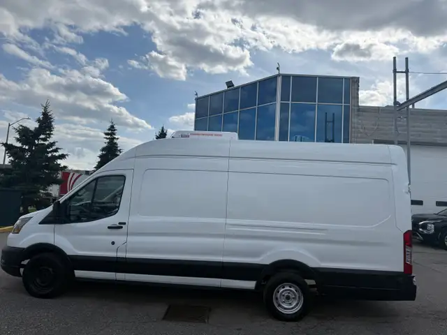 2020 Ford Transit Cargo Van T-250 - REEFER/FREEZER - Photo 2