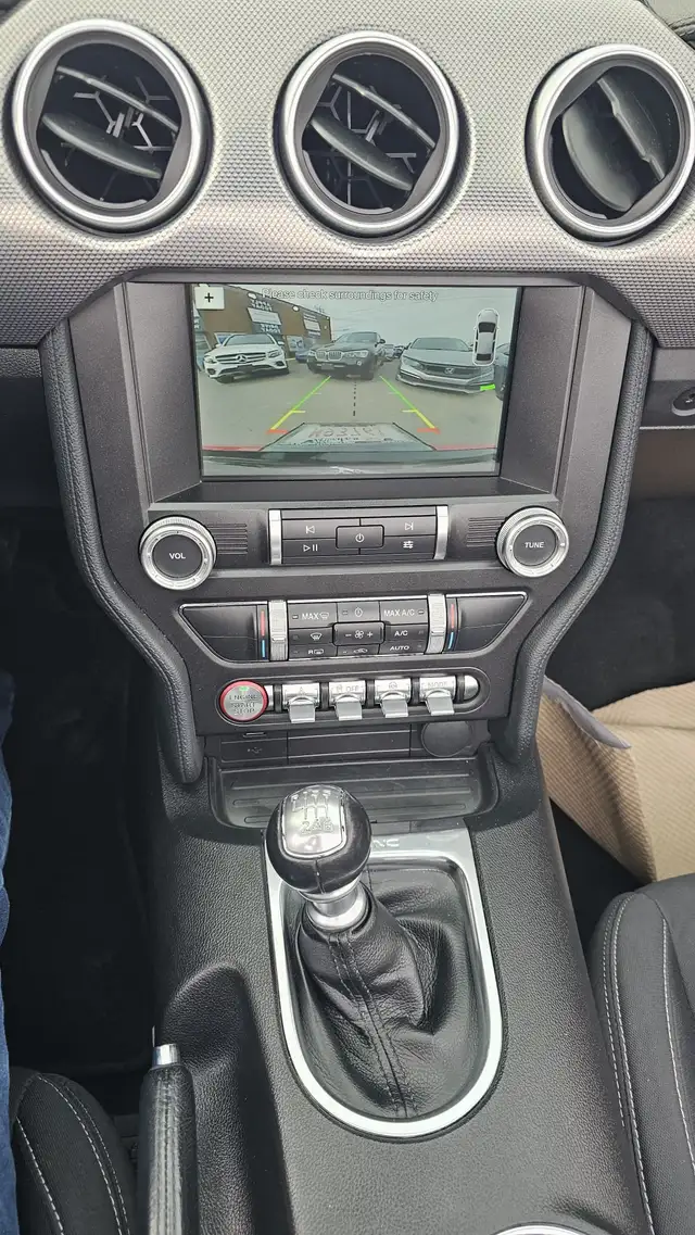 2019 Ford Mustang I4 - Photo 13