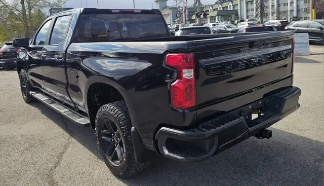 This Pickup powered by a Gasoline engine featuring 4WD/4-Wheel D - Photo 4