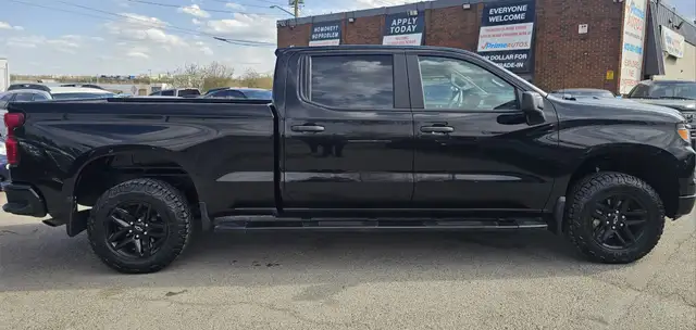 This Pickup powered by a Gasoline engine featuring 4WD/4-Wheel D - Photo 8