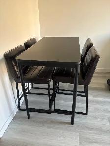 36" table and 4 chairs