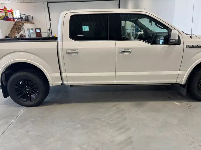 2018 Ford F150 Limited - Photo 2