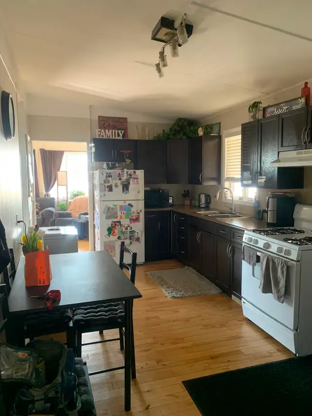 Room for rent - Photo 2