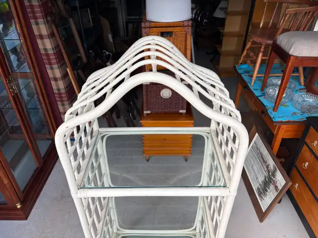 White Shelf Unit - Photo 8