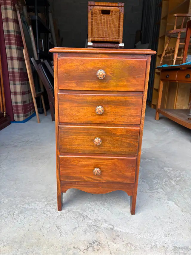 Single Tall Solid Wood Side Table - Photo 9
