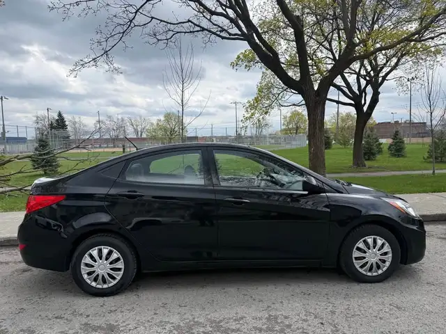 2013 Hyundai Accent 2013 HYUNDAI ACCENT , AILITOMATIQUE  , 4 CYL - Photo 2