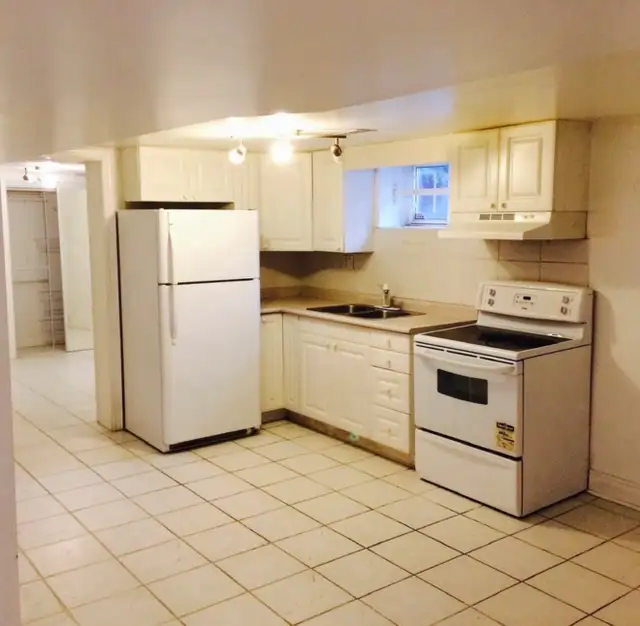 3BR/2BA | 20s TO SUBWAY (MAY FREE) - Photo 10