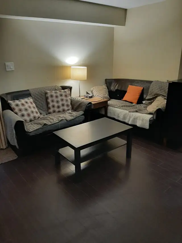 Private Bedroom Available - Photo 4