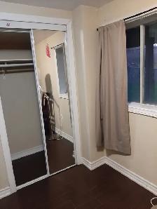 Private Bedroom Available - Photo 7