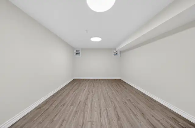 Basement Apartment - Photo 4