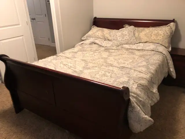 Room for Rent -Fully furnished separate entrance 2-bedroom suite - Photo 4