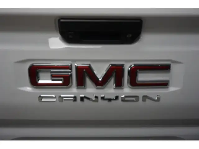 2024 GMC Canyon ELEVATION 4X4 CREW CAB AUTO SIÈGES CARPLAY 43 91 - Photo 12