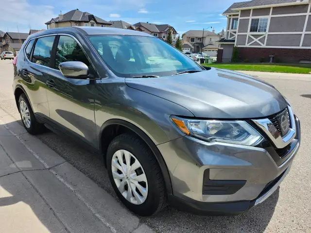 2017 Nissan Rogue S AWD Low 85k kms similar2 CRV RAV4 RVR Civic