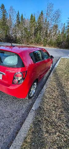 A vendre chevrolet sonic 1.8 2012 - Photo 2
