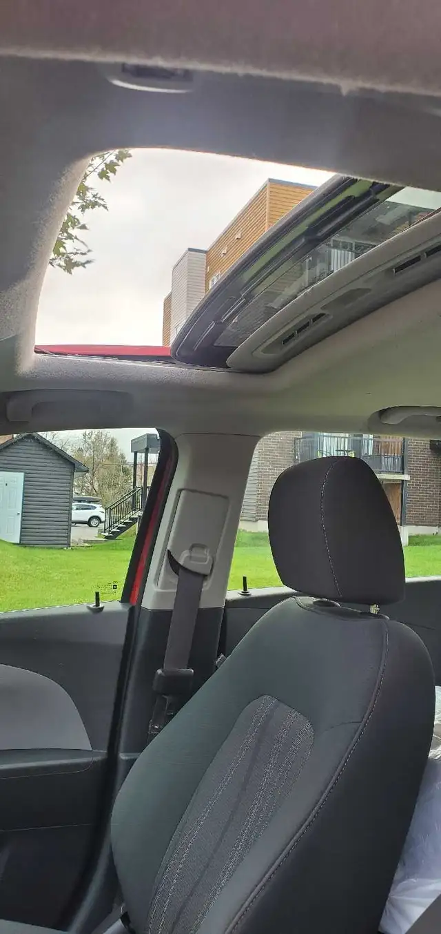 A vendre chevrolet sonic 1.8 2012 - Photo 5
