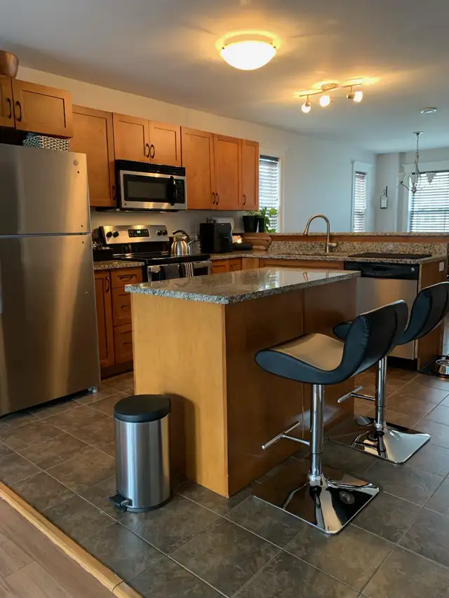 Available June 1st - beautiful Halifax home - Photo 4