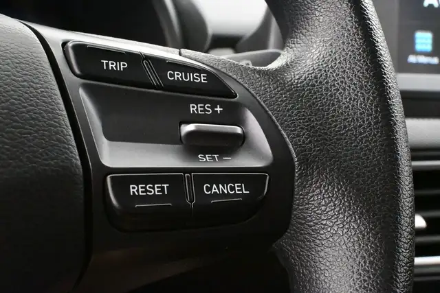 2019 Hyundai Kona Essential FWD Heated Seats, Apple/Android, All - Photo 17