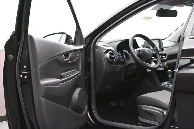 2019 Hyundai Kona Essential FWD Heated Seats, Apple/Android, All - Photo 20