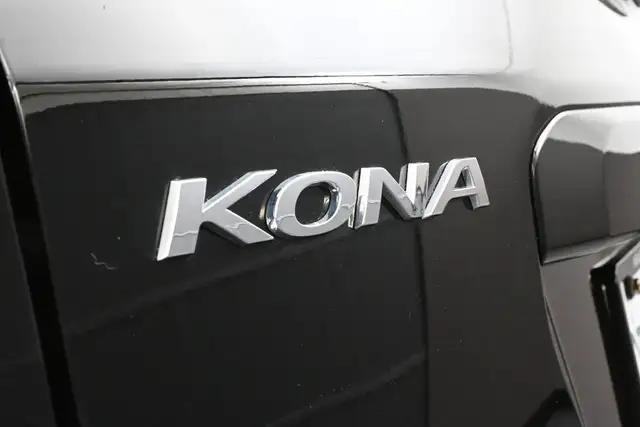 2019 Hyundai Kona Essential FWD Heated Seats, Apple/Android, All - Photo 25
