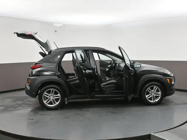 2019 Hyundai Kona Essential FWD Heated Seats, Apple/Android, All - Photo 52