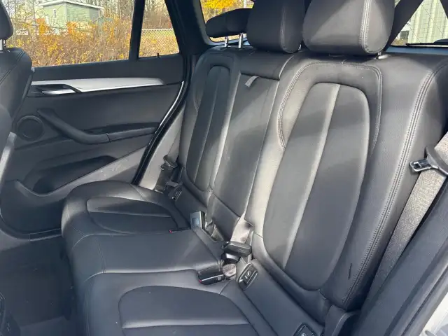 2020 Ford Edge SEL Xdrive pano roof, Alloys, Leather, Backup... - Photo 12