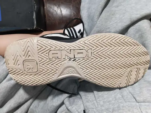 MEN'S AND1 BASKETBALL SHOE - Photo 2