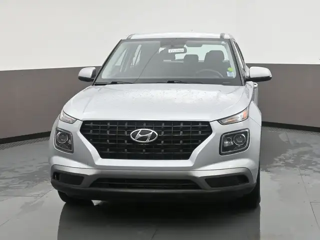 2021 Hyundai Venue ESSENTIAL Call 902-466-9550 Android Auto/Appl - Photo 2