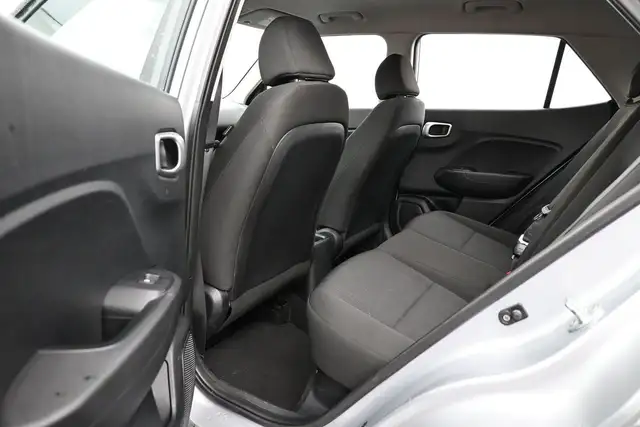 2021 Hyundai Venue ESSENTIAL Call 902-466-9550 Android Auto/Appl - Photo 14